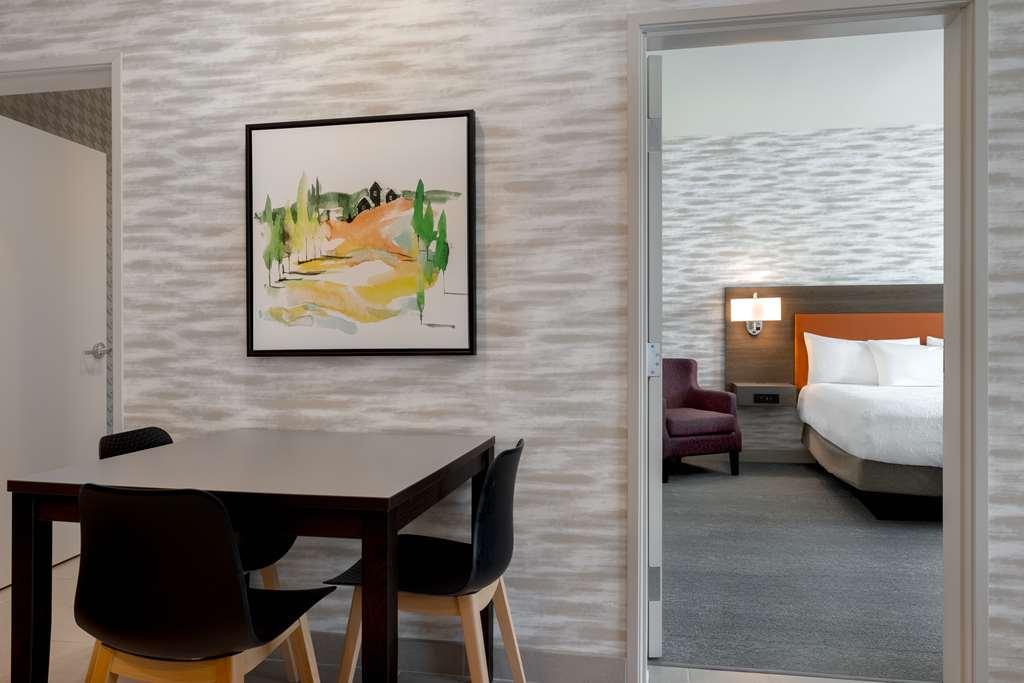 Home2 Suites By Hilton ブラウンウッド 部屋 写真